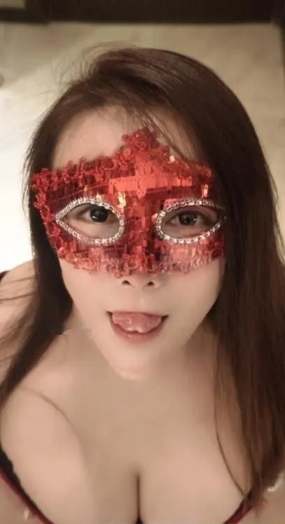 吸精大奶母狗