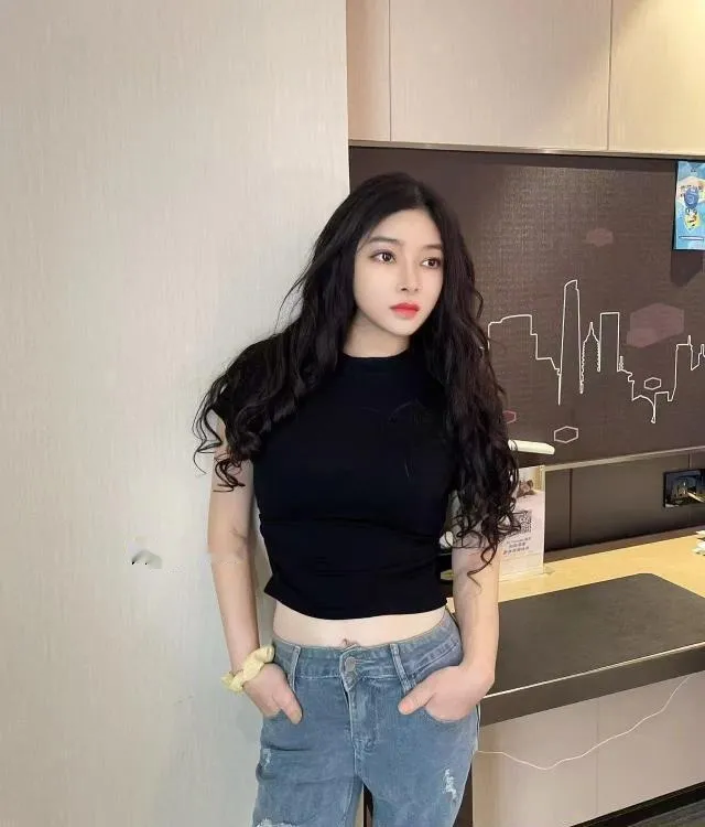 苏州大长腿御姐回归