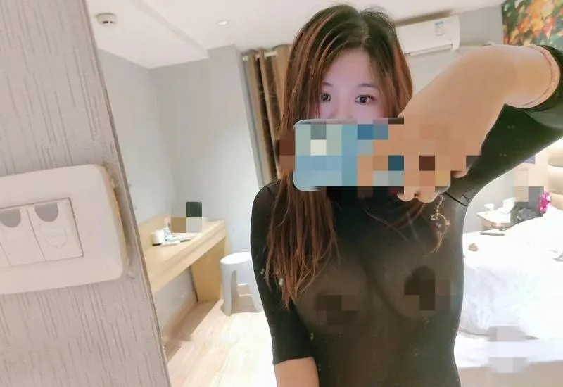 汉口大胸小姐姐