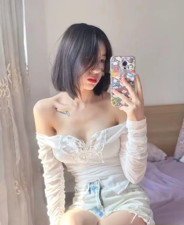 武昌站莹莹