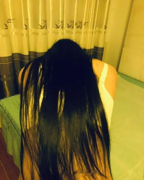 苗条骚货晓茹
