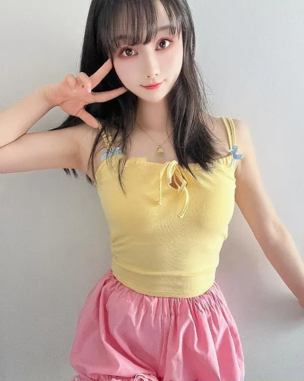 天河颜萝莉朵朵