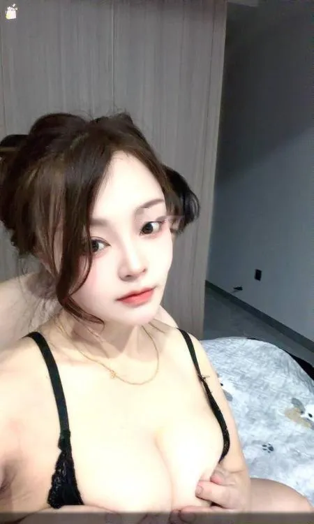 郑州微胖大胸骚少妇