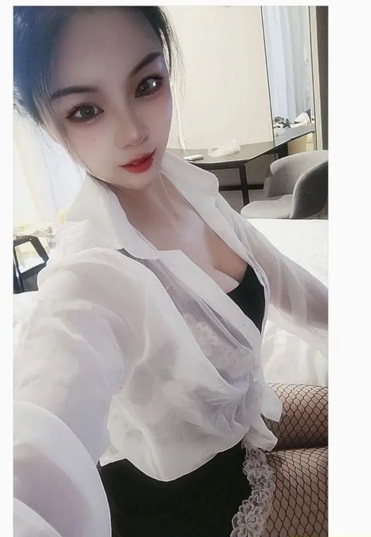 臀大奶大风骚少妇