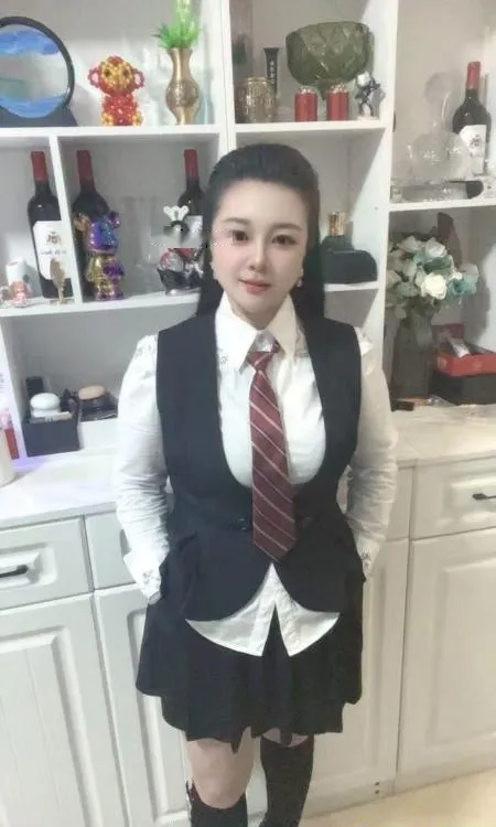 大奶骚货兰兰