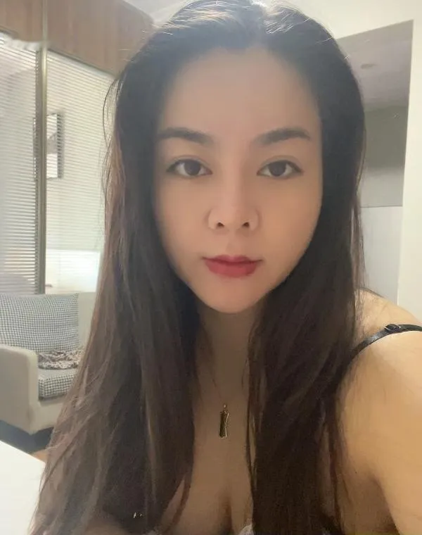 南山美女萱萱