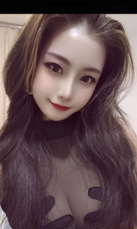 服务系大奶骚女夏老师