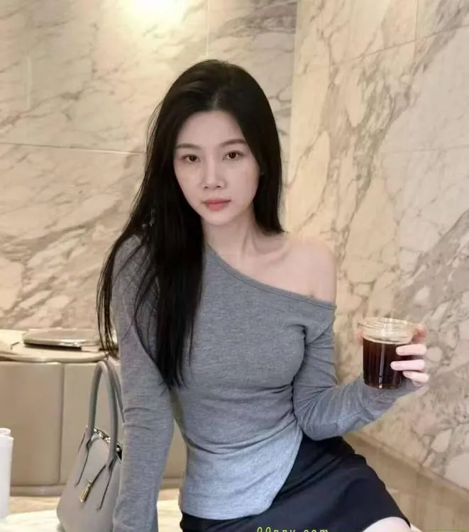 服务极好骚货花花