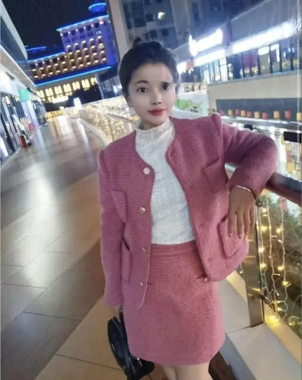 美乳骚小雪