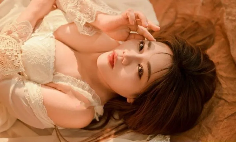 上梅林大胸老师