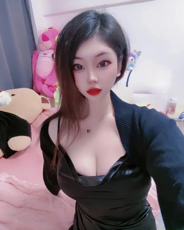 初体验E奶骚女