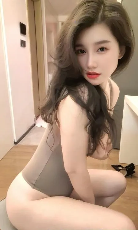 二刷武侯肥臀骚姐小小