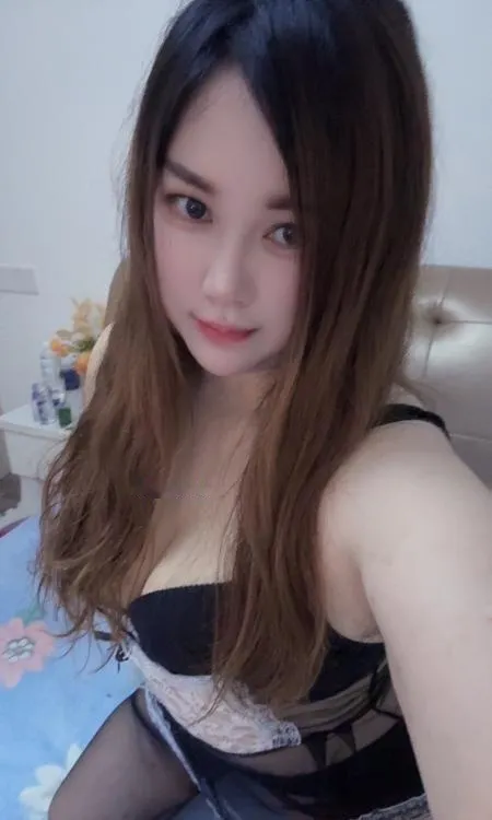 大奶骚妇