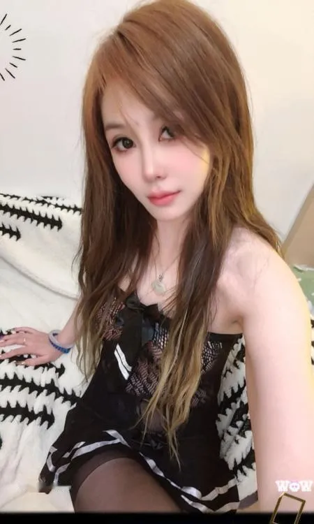 舌功了得的骚货沐晴