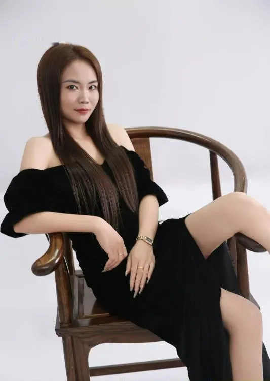 身材超好的小骚妇