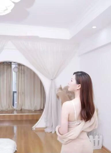 新新小少妇