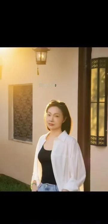 骚货老师靓颖