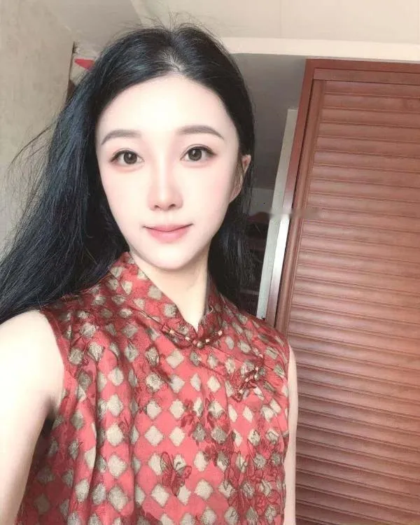 光谷高挑小仙女