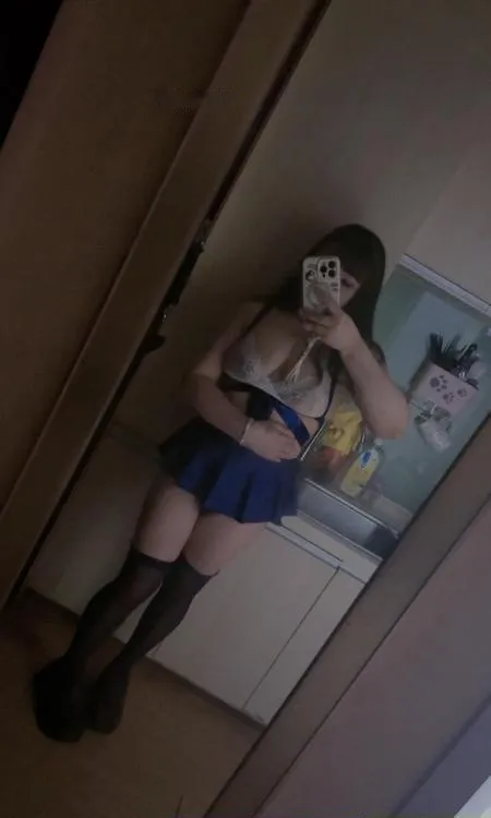 建邺骚女媛媛