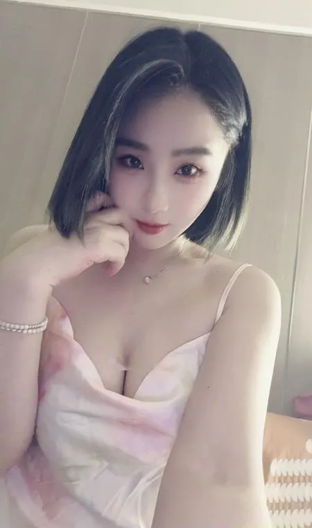 骚中带涩小骚妇