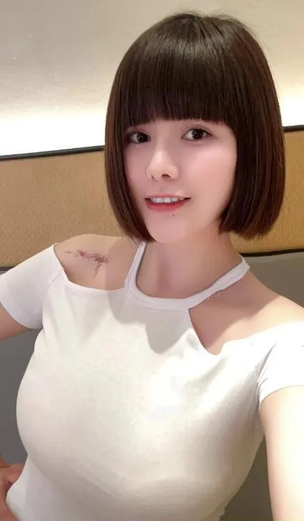 静安大奶雅雅