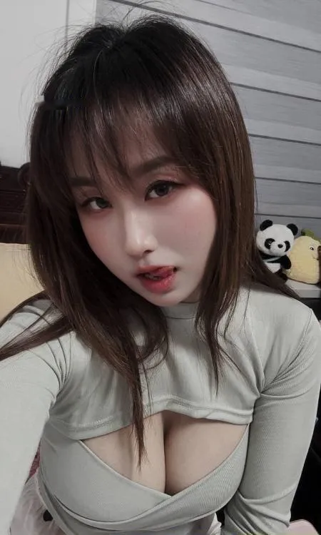 二刷大胸紫灵