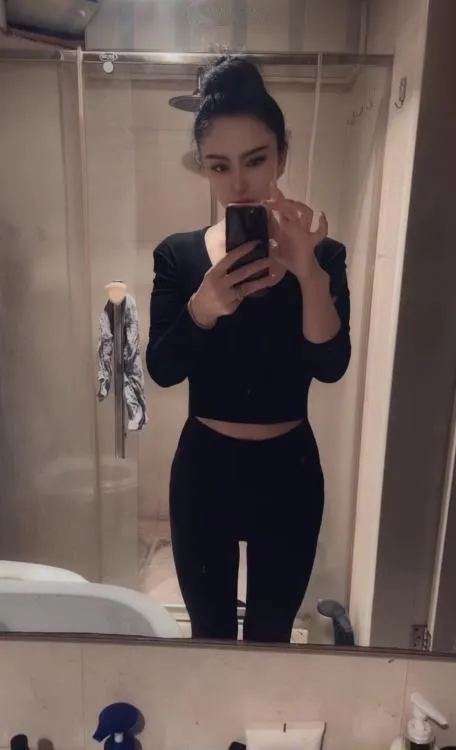 美艳长腿少妇