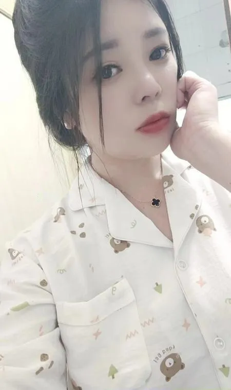 龙华胸霸奶妈