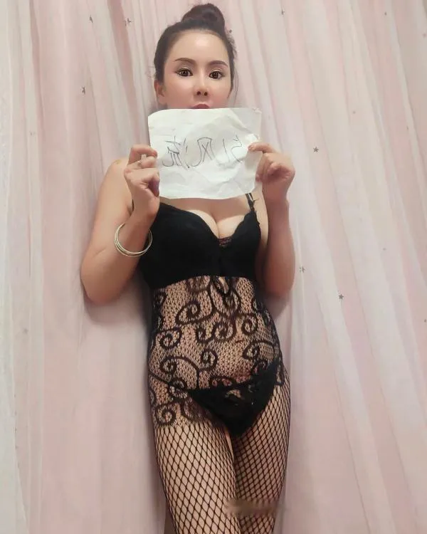 钟家村美熟女