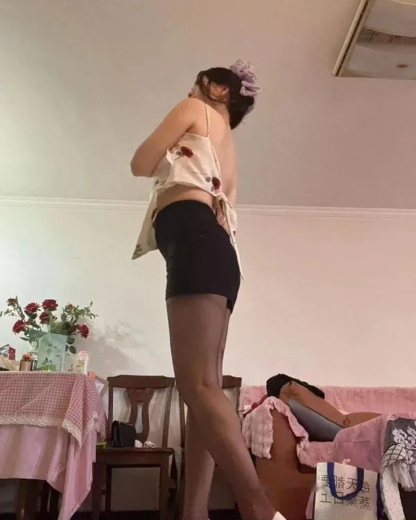 中项梦梦